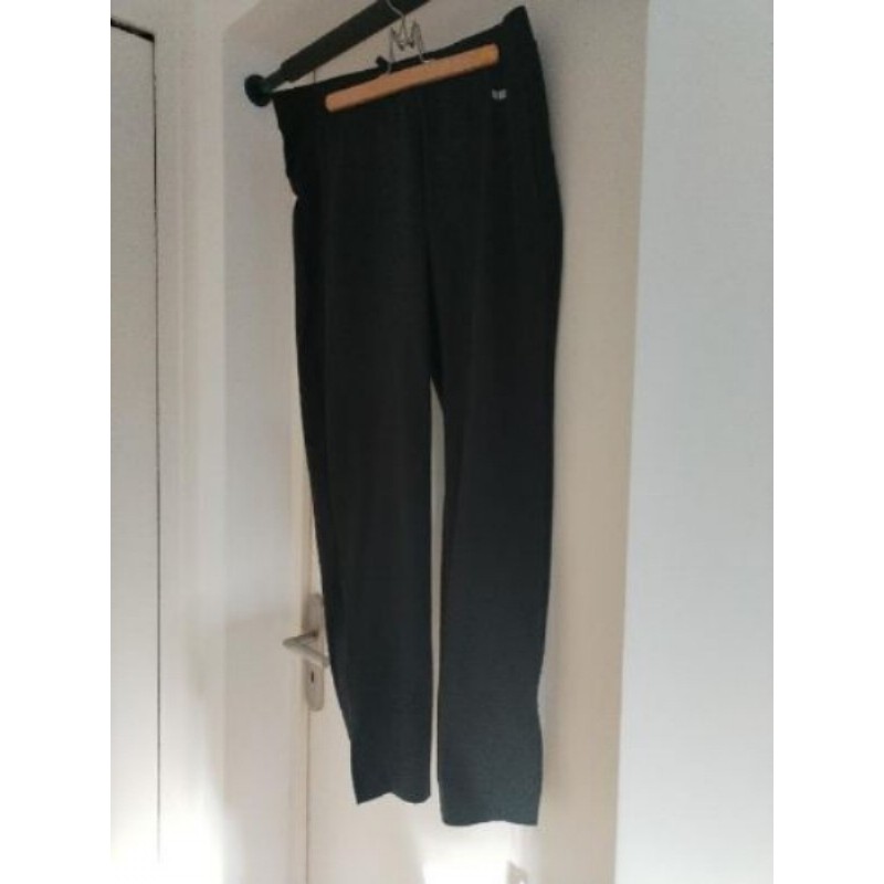 Pantalon uniqlo noir taille M