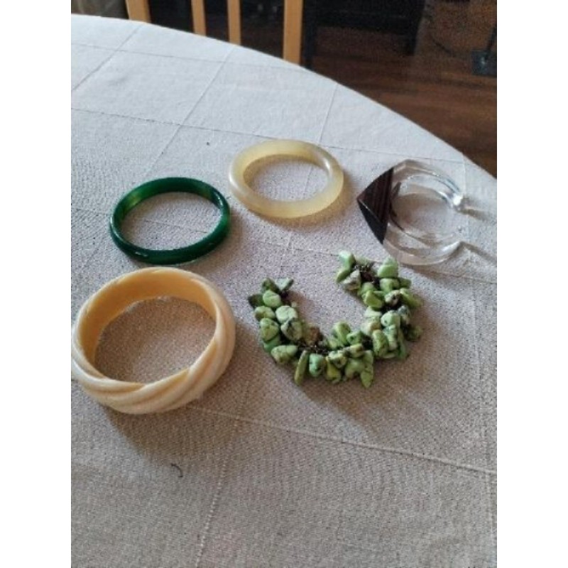 Bracelets divers