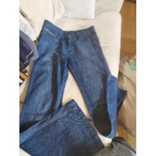 Jean levis 28-32 bootcut...
