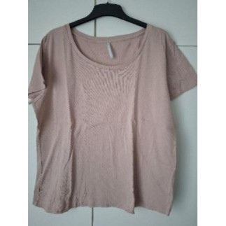 Tee-shirt rose blanche...