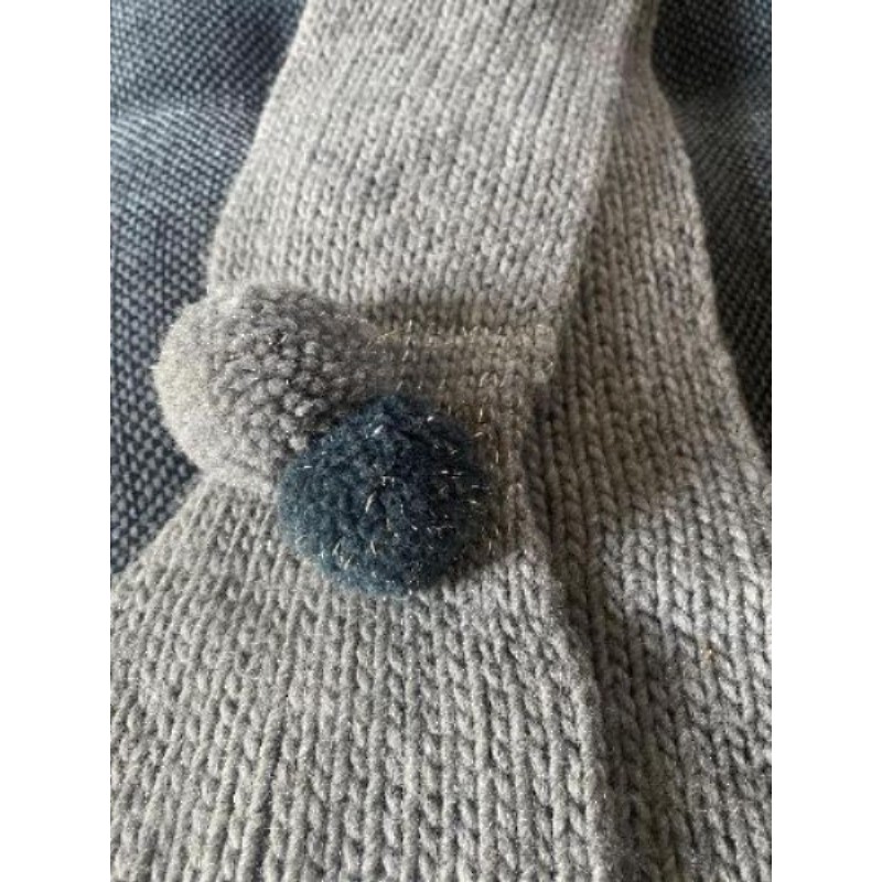 Echarpe pompons grise