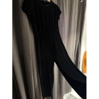 Combinaison en velours noir...