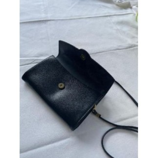 Pochette en cuir vintage...