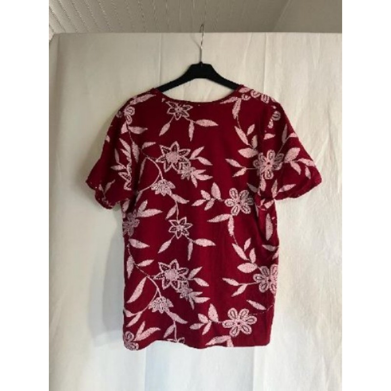 T-shirt taille 44 marque Charmant
