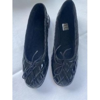 Ballerines T40 Fargeot noires vernies  Souplesse,  poids plume,  confortable,  qualité prix Fabriqué