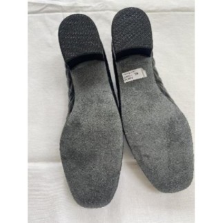 Ballerines en cuir noir élégantes et surtout très confortables.