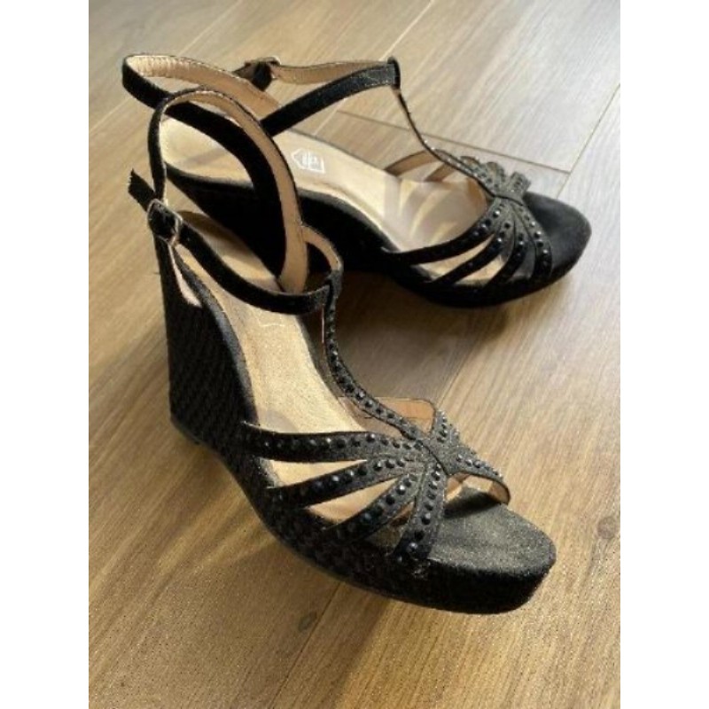 Compensées noires à strass taille 40