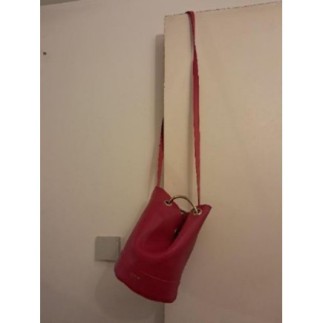 Sac seau en bandoulière...