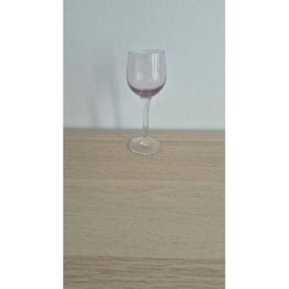 Verre prune apéro 