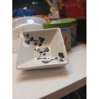 , trois petites assiettes 