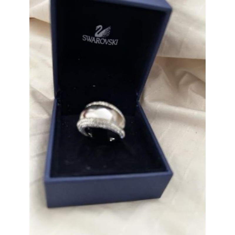 Bague Swarovski argentée avec pierre 