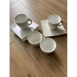 Lot 4 tasses à café blanches + sous-tasses 