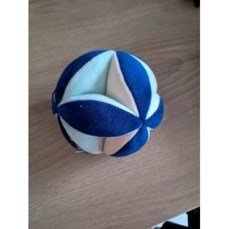 Peluche ballon bleu