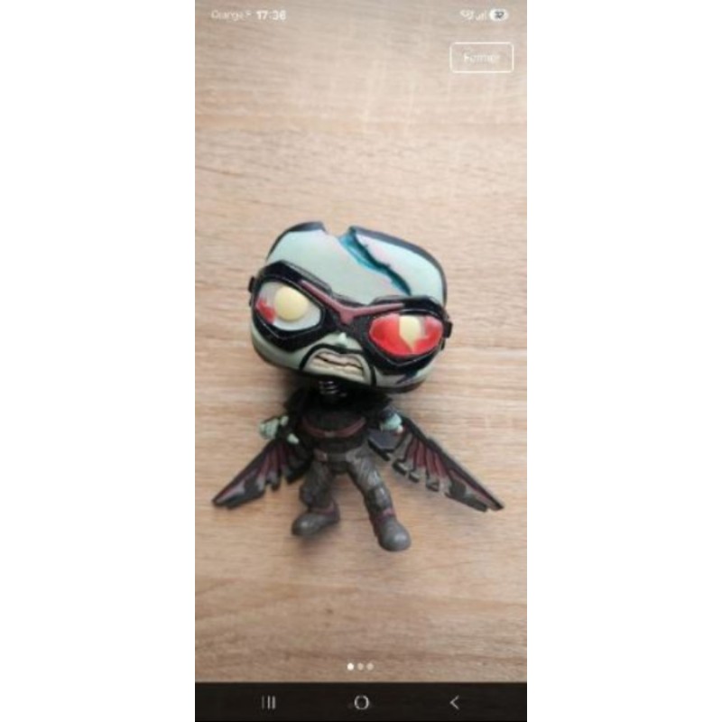 POP zombie faucon 