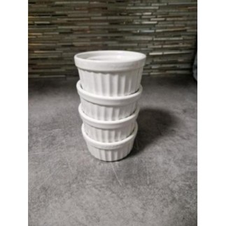Lot de 4 ramequins tb etat