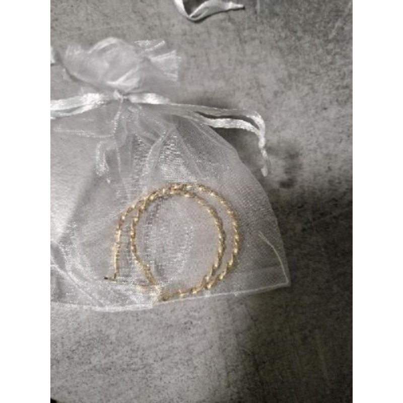 Boucle d'oreille neuves 