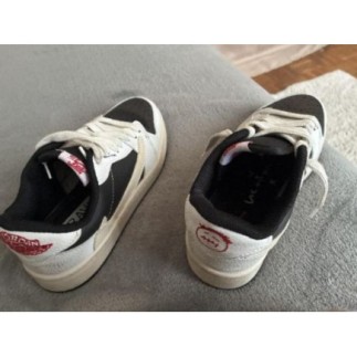 Baskets Nike Travis Scott 39