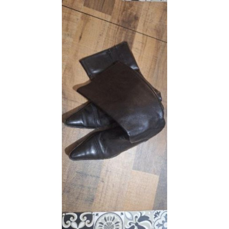 Bottes cuir noires taille 40