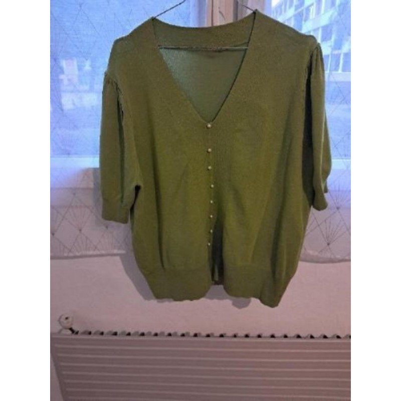 Pull femme courtes coloris vert taille XL 