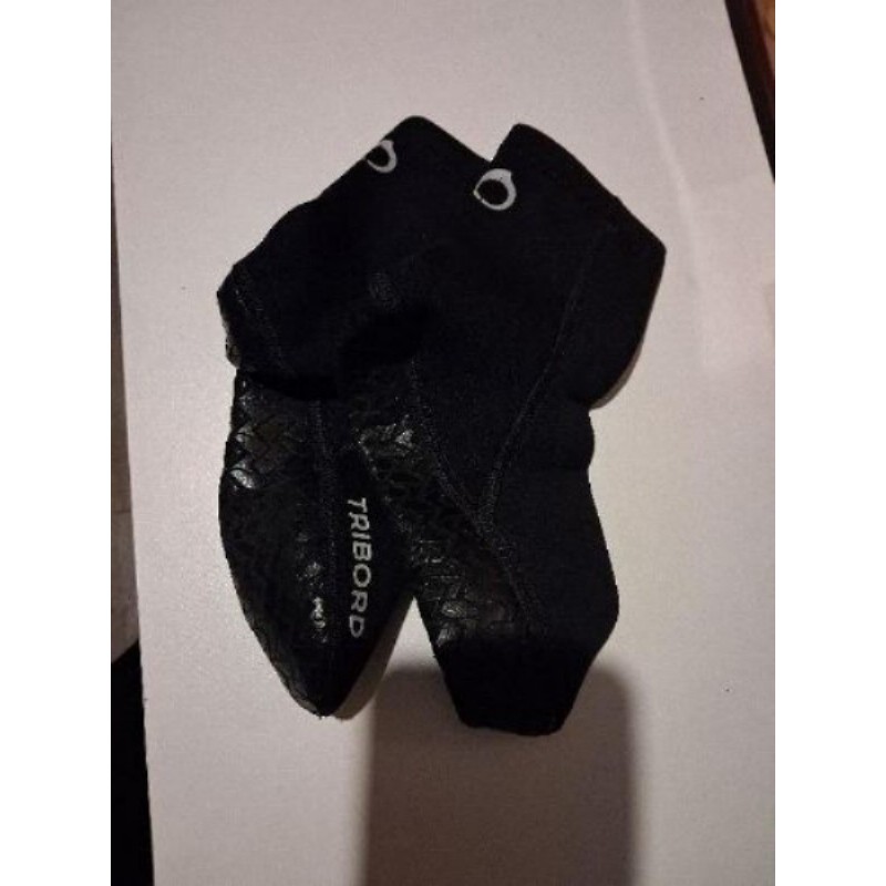 chaussons plongée Décathlon 2mm enfant