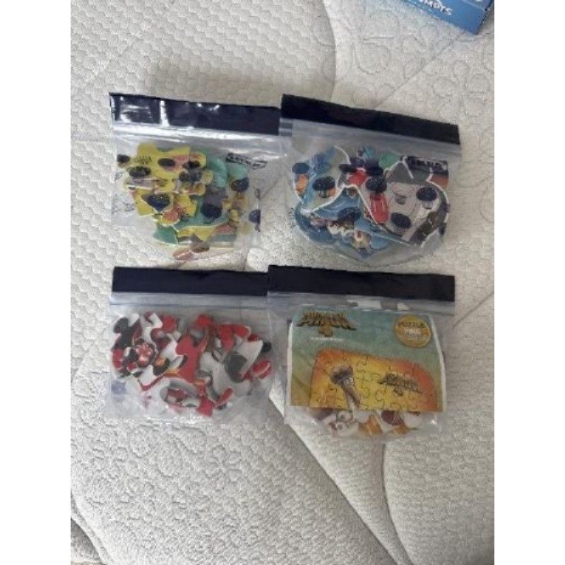 Lot de 4 mini puzzles 