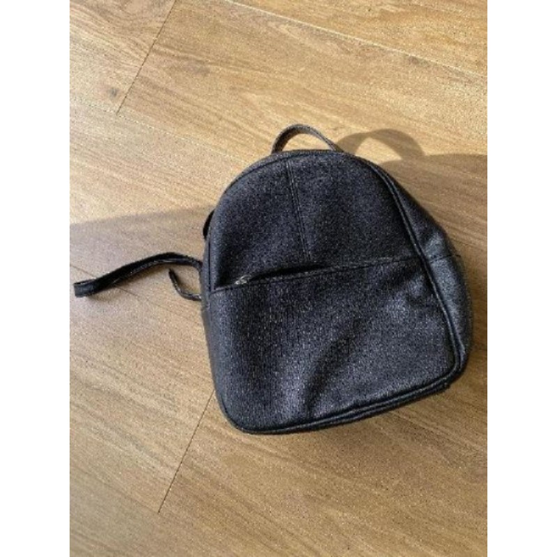 Mini sac à dos noir, neuf 