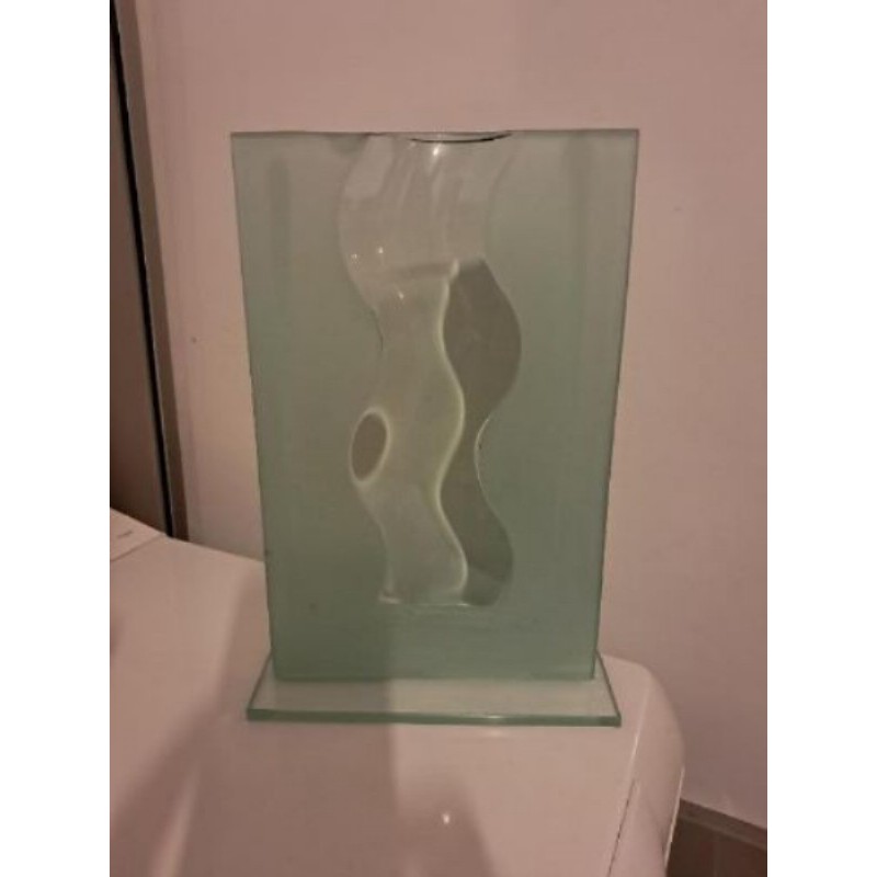 Vase rectangulaire â fleur vert bouteille 