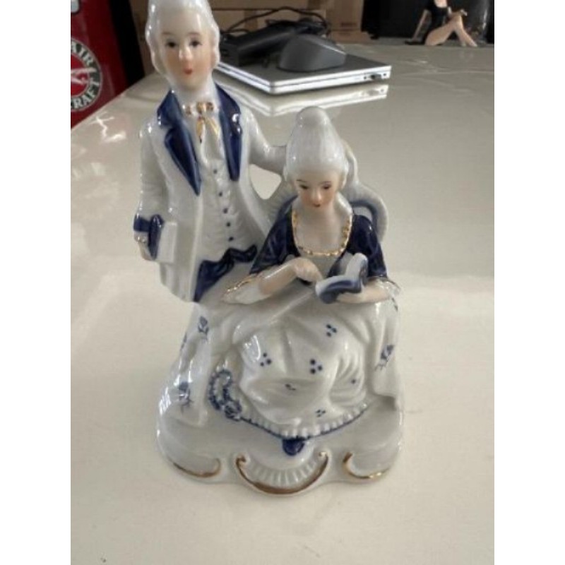 Sujet en porcelaine 