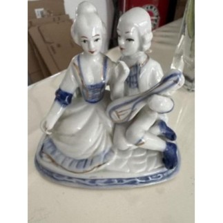 Sujet en porcelaine 