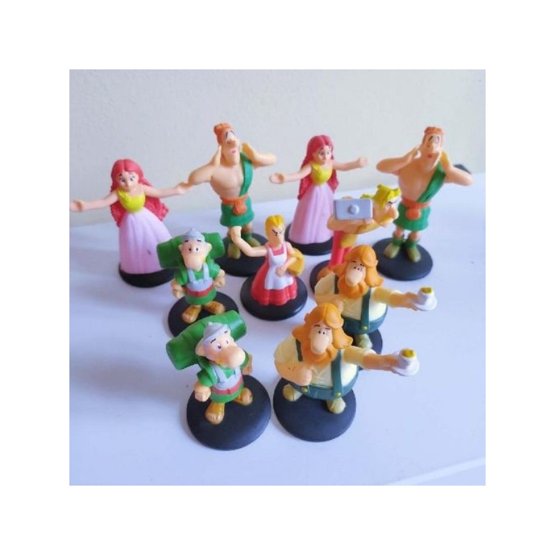 Lot de 10 figurines Astérix 