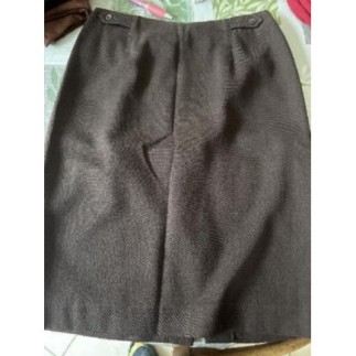 Jupe marron droite...