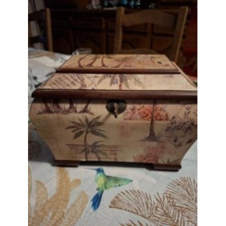 COFFRET EN BOIS AVEC CLEF